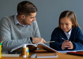 How Private Tutoring Improves Academic Performance in the UAE