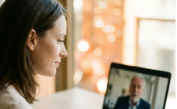 Outsourced CFO vs Full-Time CFO: Which Fits Your Business