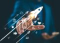 How Flexible E-Learning Helps Professionals Stay Ahead of Industry Trends