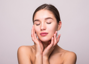What To Expect From A Deep Plane Neck Lift In UK Clinics