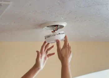 Avoiding Liability Through Consistent Smoke Detector Maintenance