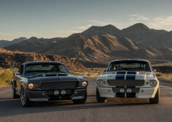 Mustang GT vs Shelby GT: The Ultimate GT Comparison for Classic Car Enthusiasts